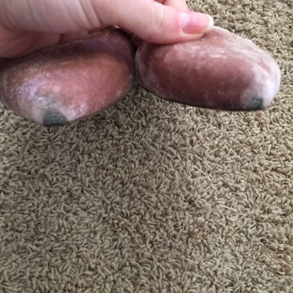 Pink velvet pointed toe flats - Picture 3 of 5